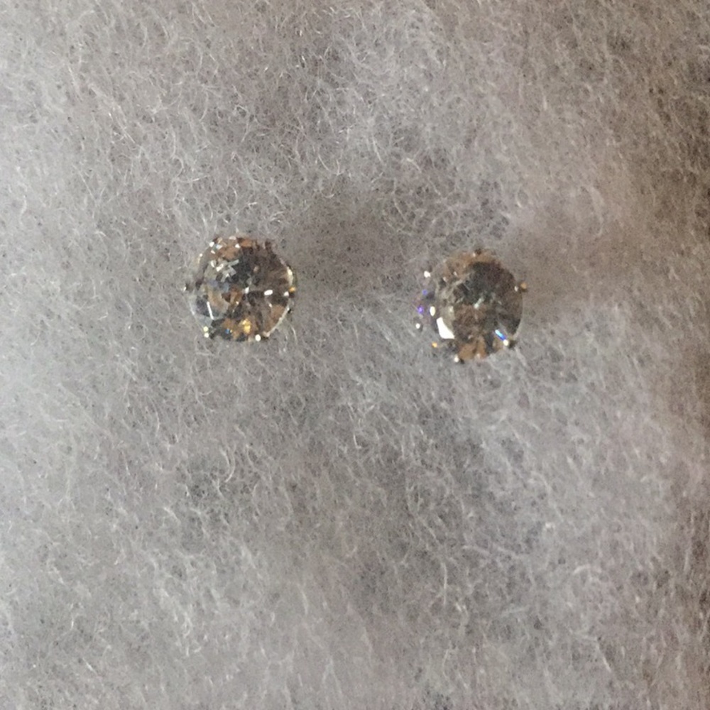 NWT Faux Diamond Earrings